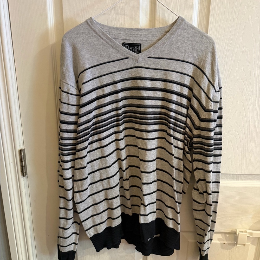 90s Striped Gray and Black Men's Sweater